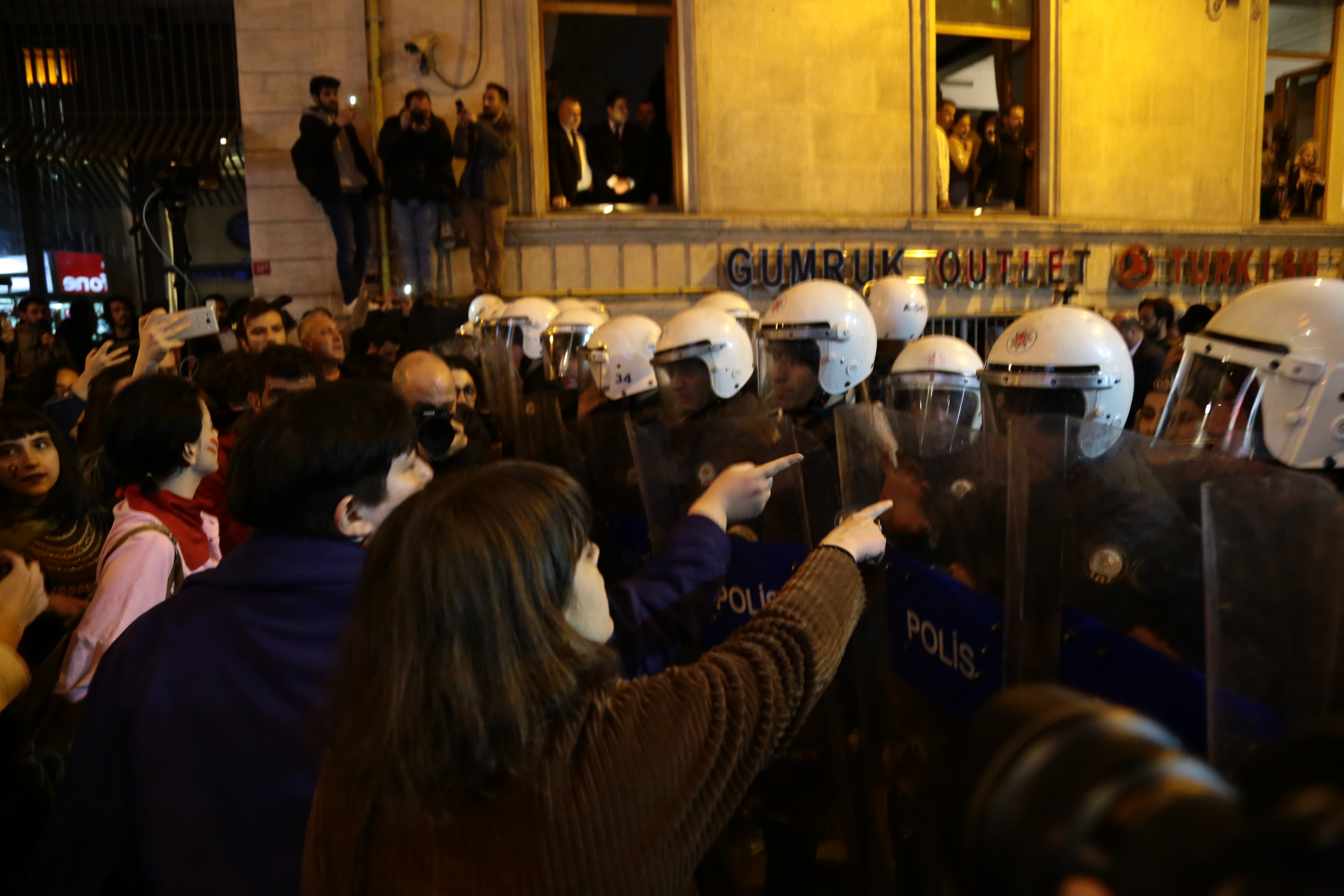 Protestors and police at the 18th Istanbul Feminist Night March, 8 March 2020.